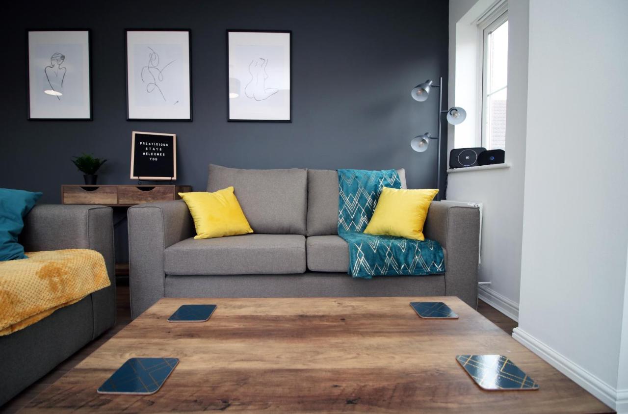 סווינדון Delft - Spacious Home, High Speed Wi-Fi, Free Parking, Terrace מראה חיצוני תמונה